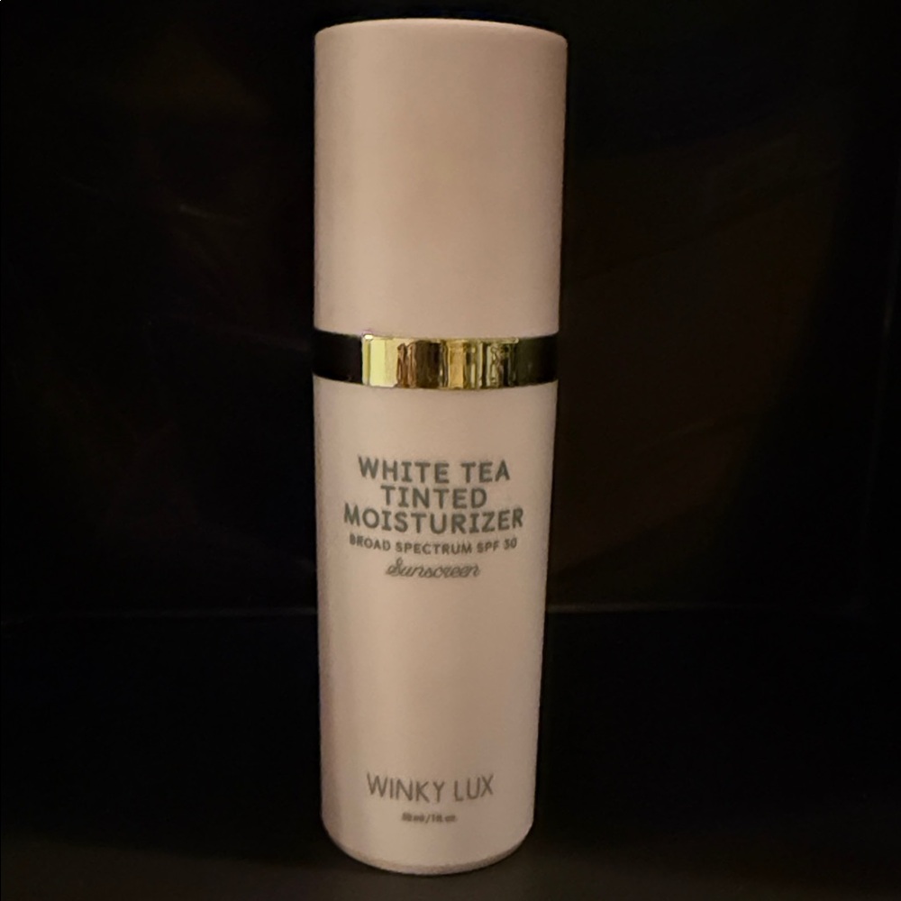 WINKY LUX White Tea Tinted Moisturizer - Cream